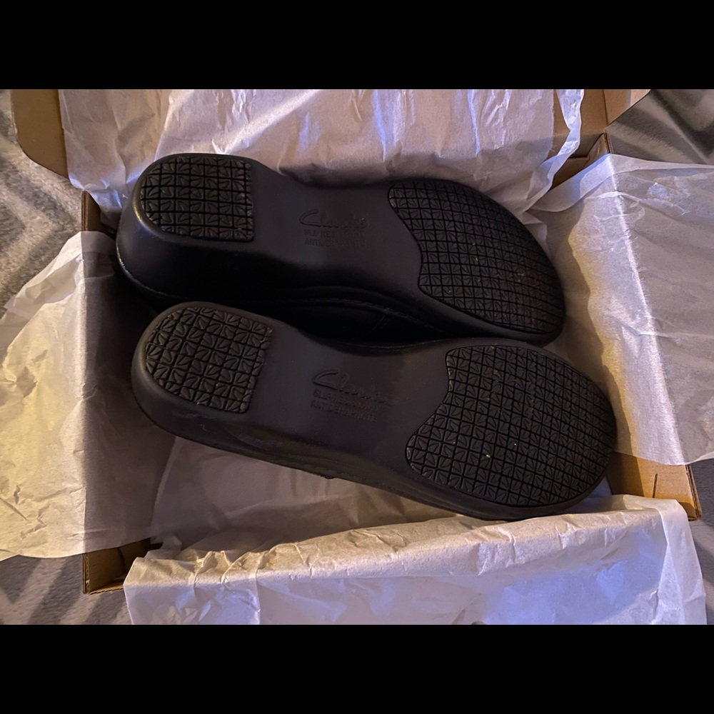 Clark’s Slip Resistant Work Shoes - Picture 3 of 5